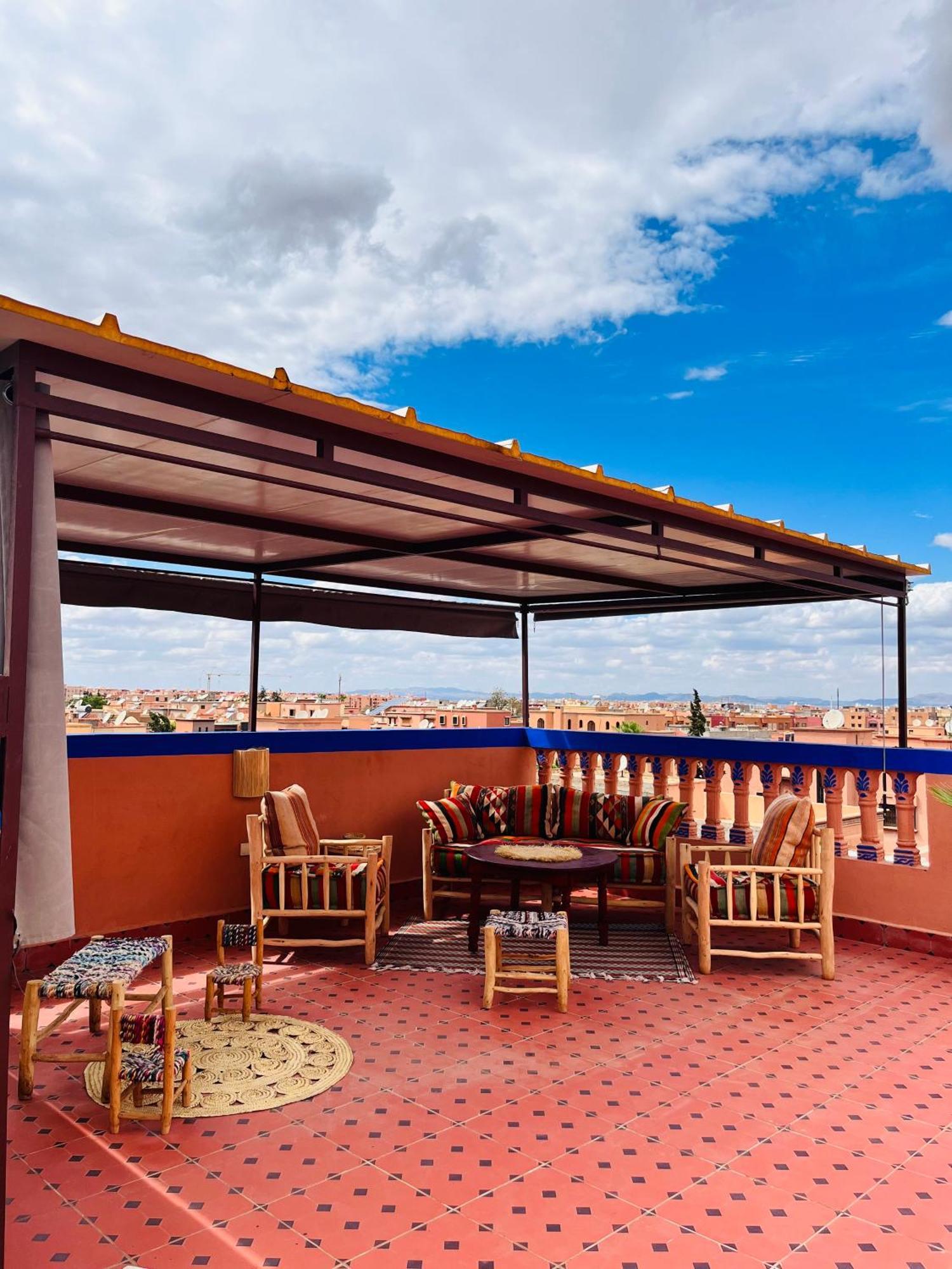Joli Patio: Rooftop Retreat with Parking Marrakesh Exterior photo